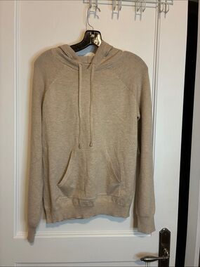 BNWT Cyrus Beige Knit Hooded Pullover Sweatshirt 👵MT